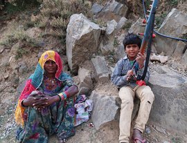 Migrant musicians in the mountains