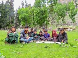 The travelling teacher of Lidder valley