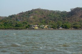 ಘರಾಪುರಿ ದ್ವೀಪದಲ್ಲಿ ವೈದ್ಯಕೀಯ ಸೌಲಭ್ಯಗಳ ಕೊರತೆ