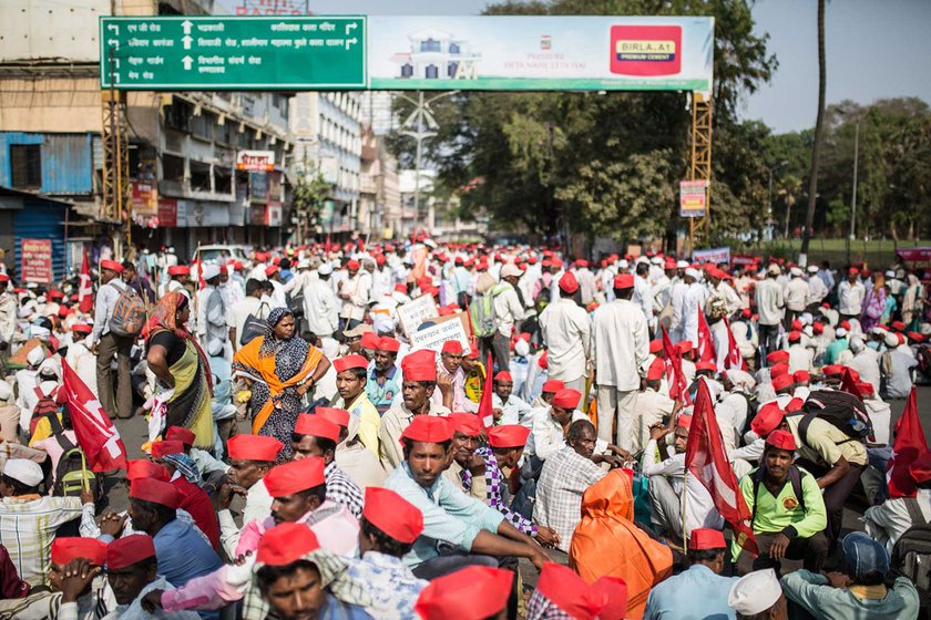 Farmers sitting in Nasik waiting for the march to start