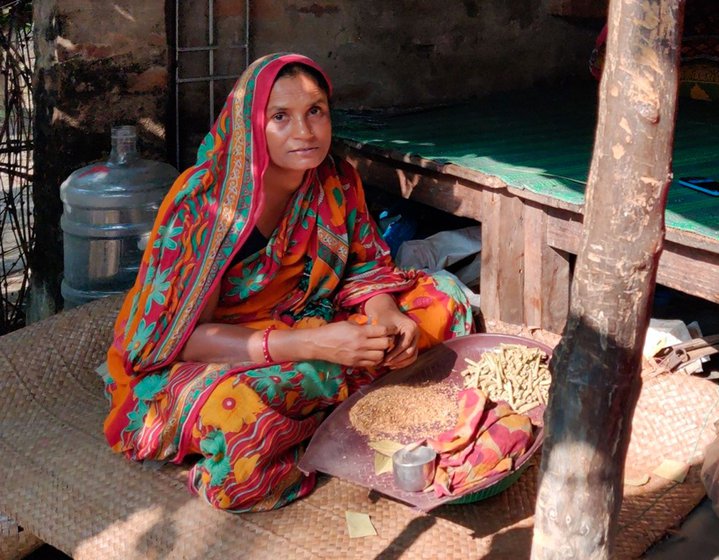 Tanuja Bibi has been rolling beedis since she was a young girl in Beldanga. Even today she spends all her waking hours making beedis while managing her home