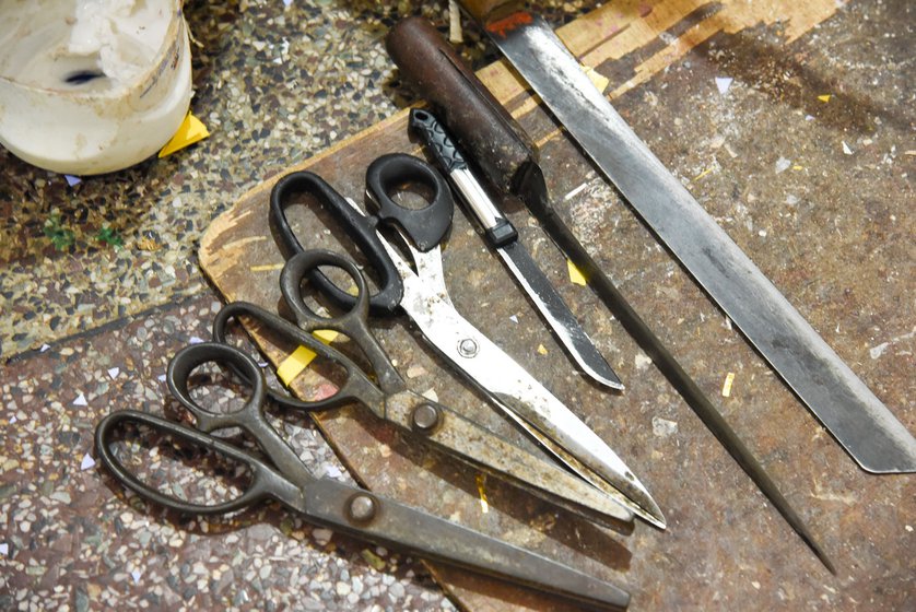 Equipment and tools used for making tahias