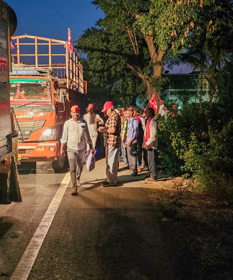 Thousands of farmers have gathered and many more kept arriving as the march moved from Akole to Sangamner