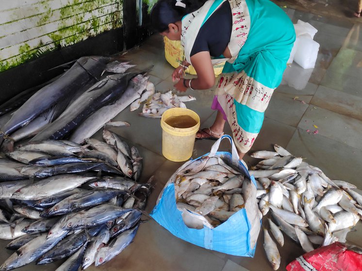 At the cooperative society ice factory (left) buying ice to pack and store the fish (right): Satpati’s fisherwomen say the only support they receive from the co-ops is ice and cold storage space at nominal rates