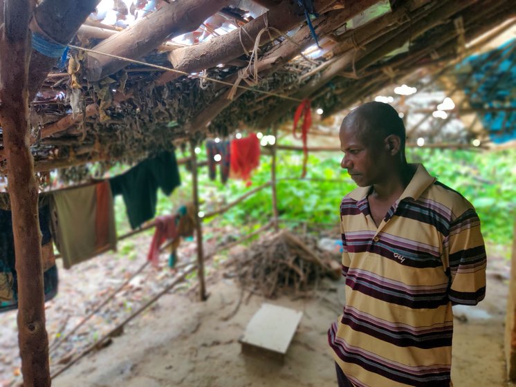 Dilip and his family used to work at a brick kiln in Bhiwandi for six months every year; now, only his daughter Nandini remains

