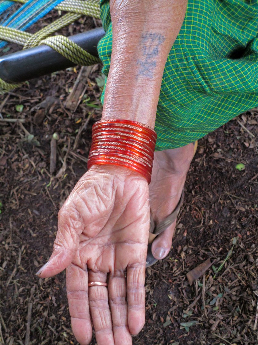 ‘The bangles I am wearing cost 200 rupees,' Gunamay had once told a lawyer's family offering her Rs. 10 for attending a birth. ‘ Take these 10 rupees and buy a packet of biscuits for a beggar'