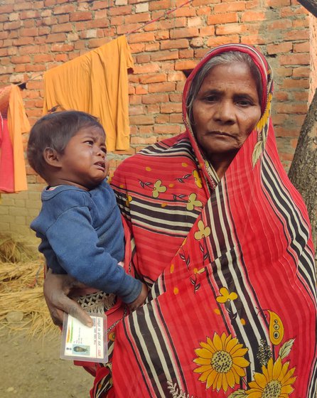 His mother Malati and daughter Rani