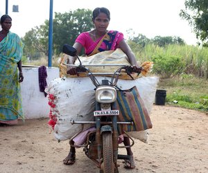 Chandra leaves for the Sivagangai market