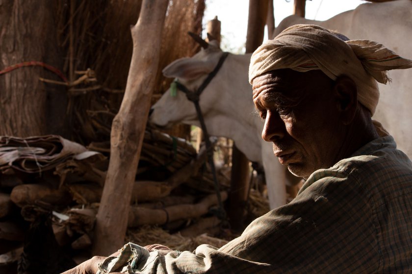 Left: Galsing's father Varsing Bhai Munia.