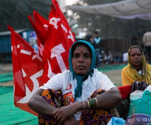 Farmers march from Majnu ka Tila to Ramlila