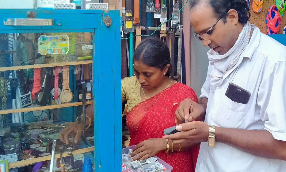 Polamarasetty Padmaja’s is perhaps the only woman doing this work in Visakhapatnam; her friend’s brother, M. D. Mustafa (right), taught her this work