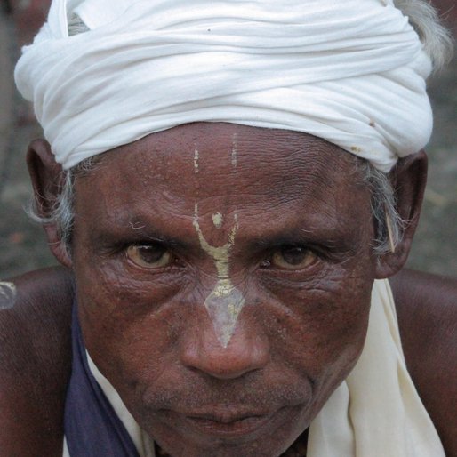 Kailash Barman is a Fruit seller from Sitalkuchi, Sitalkuchi, Cooch Behar, West Bengal