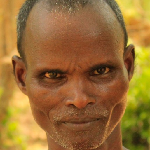 BONA BHOKTA is a Labourer from Dahar, Narayangarh, Paschim Medinipur, West Bengal