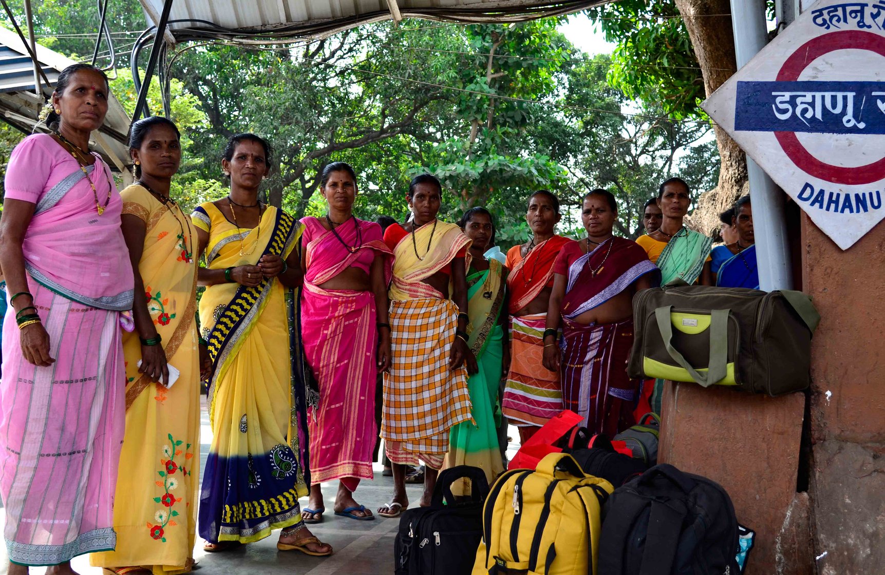 Women waiting for the train at the station to participate in Delhi farmers march